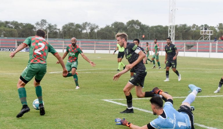 Agropecuario perdió con Ferro y quedó obligado a ganar en el última fecha