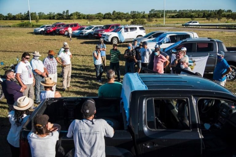 A la medianoche comienza el paro del campo en rechazo al cierre de la exportación de maíz