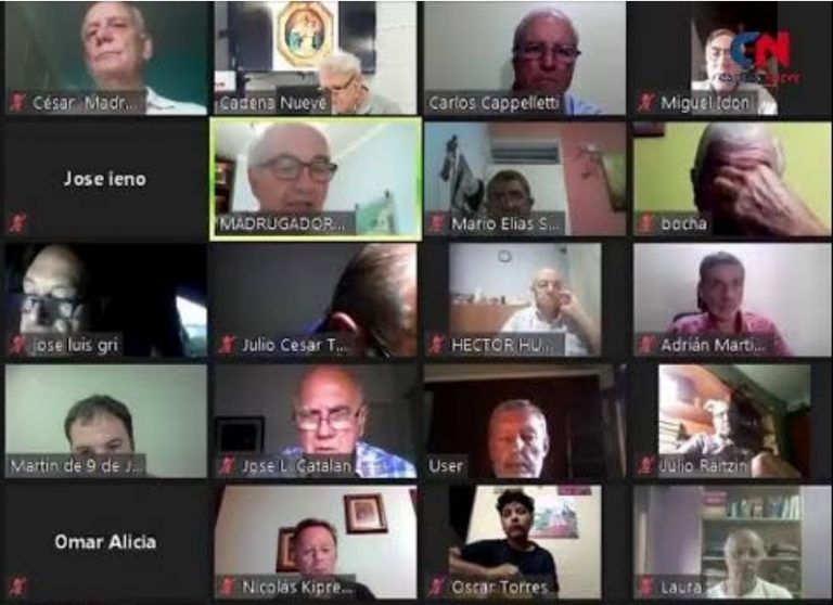 Argentinos y chilenos se unieron en la oración al rezar juntos el rosario
