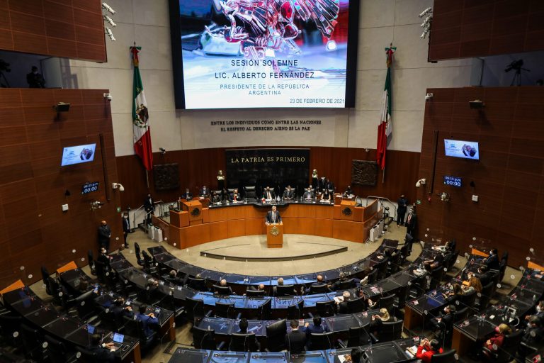 “El desafío que tenemos como continente es unirnos y alzar nuestra voz en el mundo”, afirmó el Presidente en la Cámara de Senadores de México