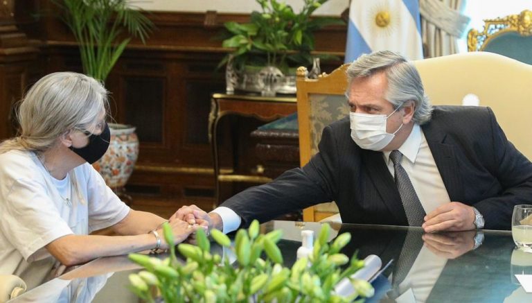 El presidente recibió a los padres de Úrsula y adelantó crear un consejo federal para el abordaje de femicidios