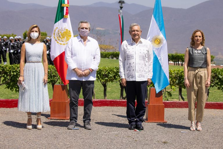 El Presidente convocó a construir en América Latina “un punto de encuentro donde los pueblos sean libres y las sociedades más justas”
