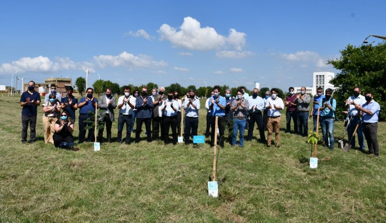 ABSA inauguró el “Bosque de la Memoria” en homenaje a las y los desaparecidos por la última dictadura militar