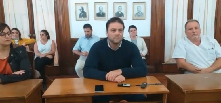 Hace un año Mariano Barroso anunciaba los tres primeros casos de Covid-19 en Nueve de Julio