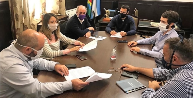 Legisladores de la UCR presentan proyecto de Extinción de Dominio