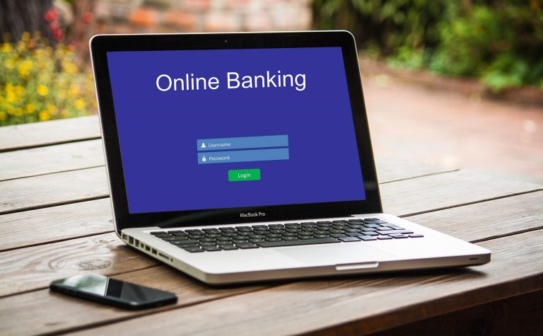 ¿Cómo se realiza una transferencia bancaria?