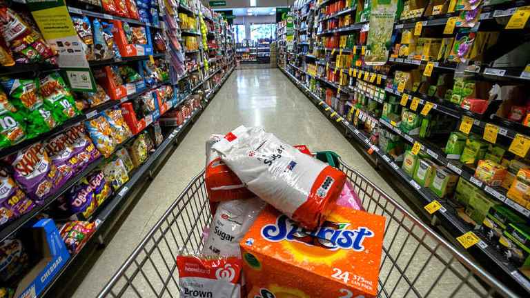 El Gobierno exigirá datos de precios y stock a 1000 empresas para frenar la inflación