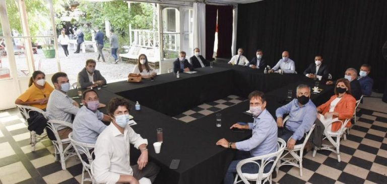 Juntos por el Cambio no rechaza las restricciones pero reclama “priorizar el derecho a trabajar y aprender”