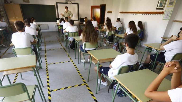 La provincia recibe a gremios docentes preocupados por la presencialidad en las escuelas