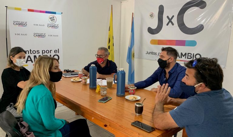 Concejales de ‘Juntos por el Cambio’ piden que se vacune en las localidades del distrito nuevejuliense