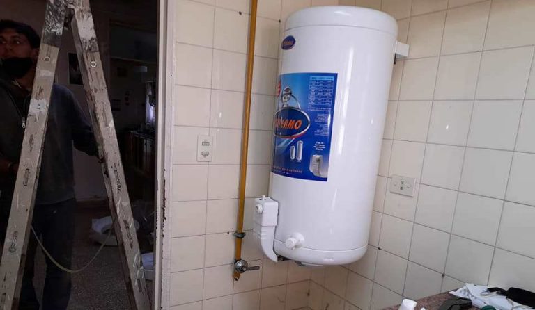 El agua caliente llegó a la Sala de Maternidad del Hospital nuevejuliense después de 10 años