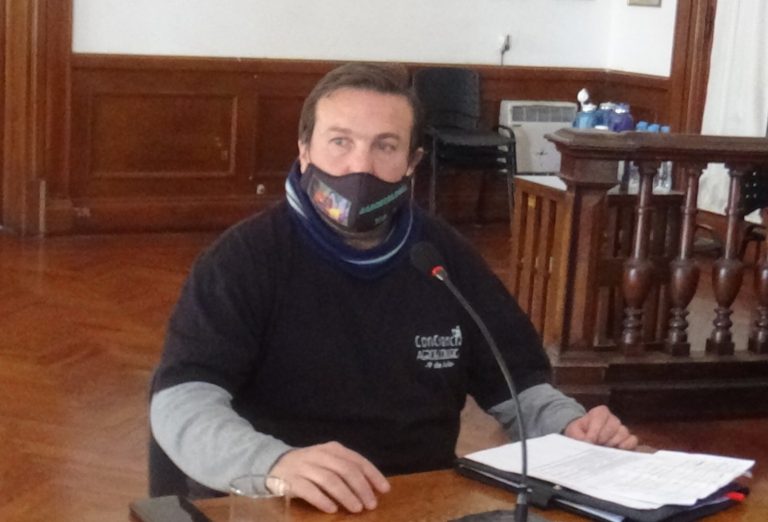 Banca Ciudadana: en su debut un vecino explicó como protegerse del dengue sin fumigar
