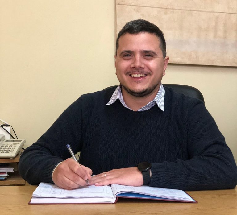 Dino Fileccia es el nuevo presidente del Club y Biblioteca Agustín Alvarez