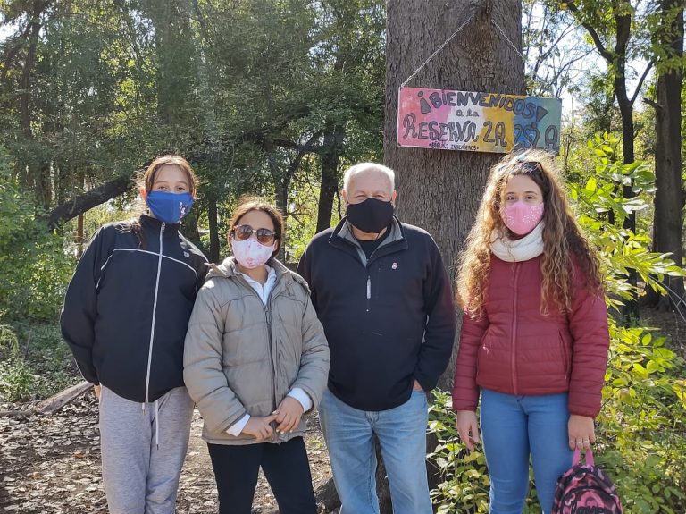 En la isla del parque San Martín lucen las nuevas señalizaciones de las especies plantadas