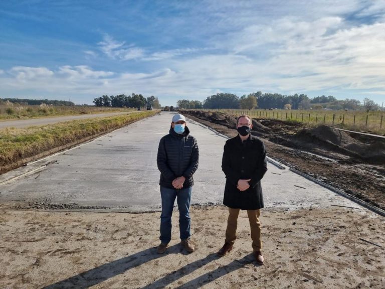 Avanza la obra de un acceso para camiones y maquinaria agrícola en Carlos Casares
