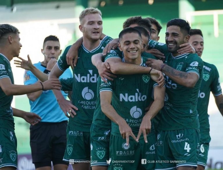 Gracias a un gol olímpico de un quiroguense Sarmiento es Campeón del Torneo de Reserva