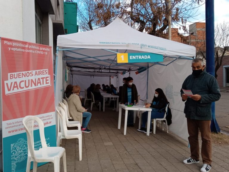 Vecinos de Nueve de Julio de 70 años ya comenzaron a vacunarse