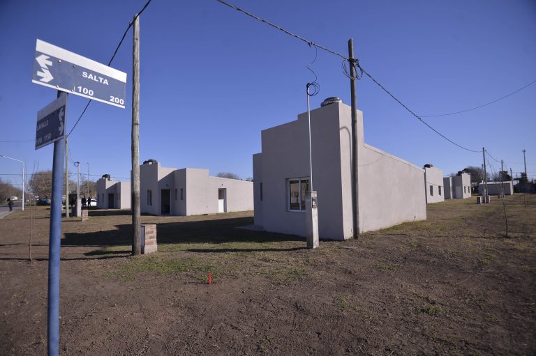Se entregaron nuevas viviendas en General Pinto