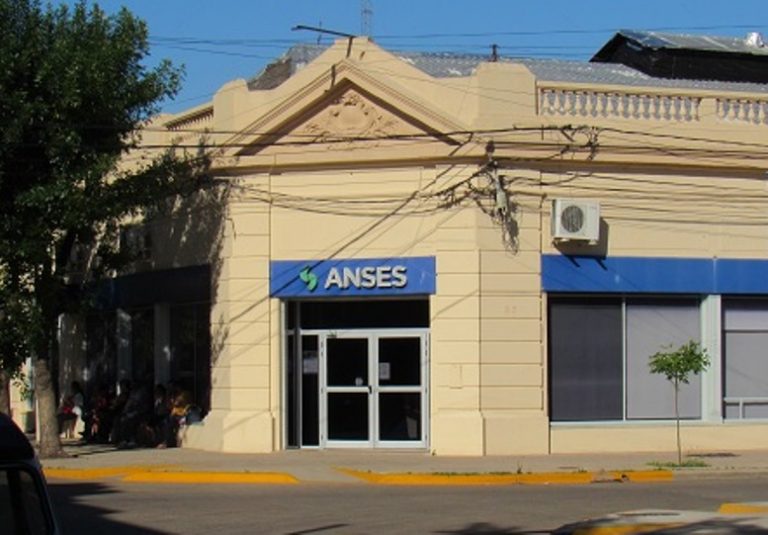 La ANSES abona prestaciones a partir de este lunes