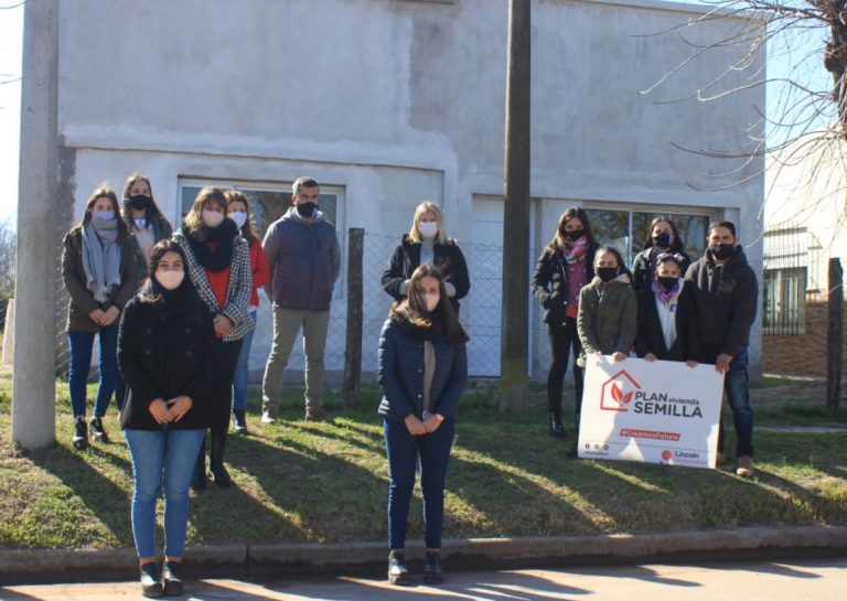 En Arenaza una familia llegó a su casa con el programa Plan Semilla