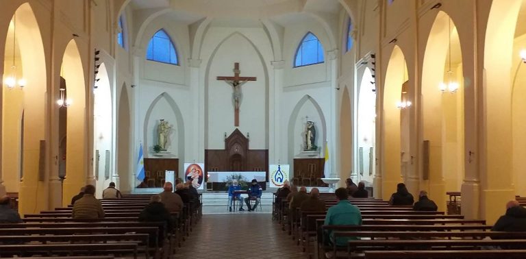 ‘Madrugadores del 9’ rezaron el rosario para toda la diócesis