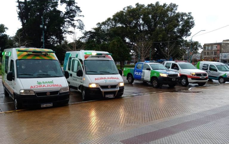 Reconocimiento al personal esencial con aplausos y bendiciones
