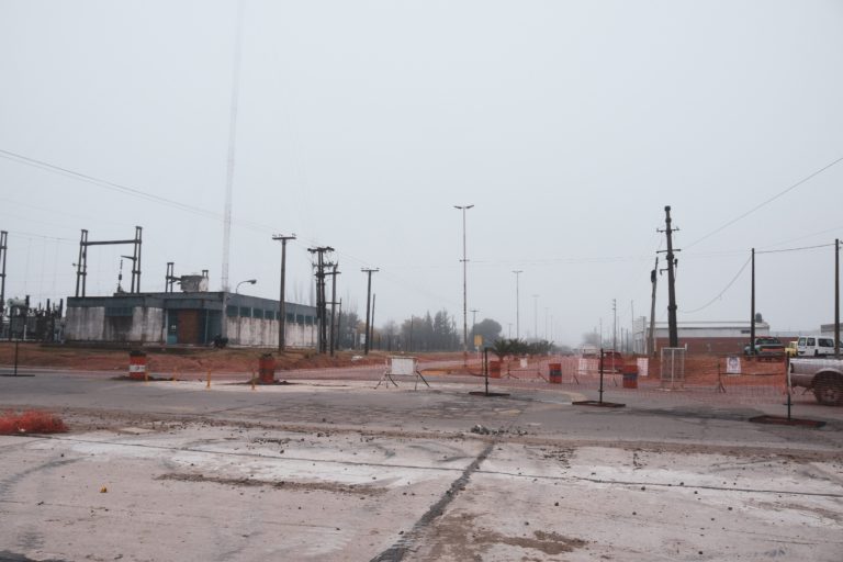 Siguen los trabajos en la rotonda de Avda. Agustín Alvarez y acceso Justo José de Urquiza