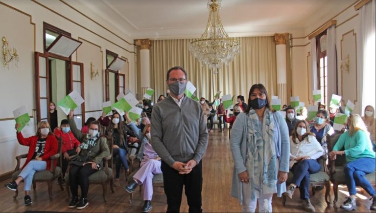 En Carlos Casares más de 100 empleados municipales pasaron a planta permanente