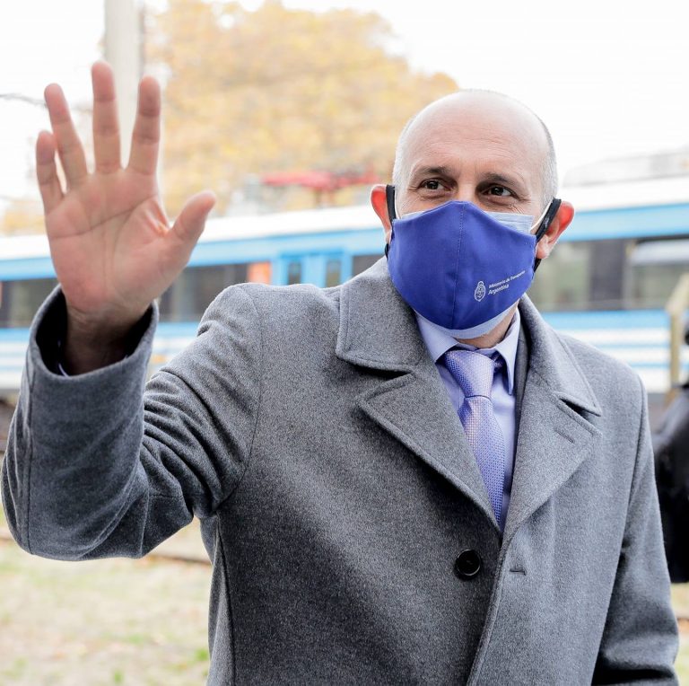 Junto al Tren Sanitario arriba a Nueve de Julio el ministro Alexis Guerrera