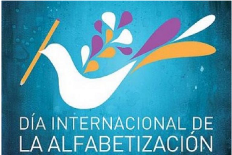 Día Internacional de la Alfabetización con la consiga ‘reducir la brecha digital’