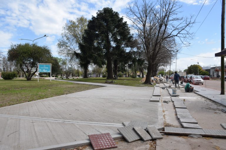 Avanzan los trabajos de remodelación de Plaza España