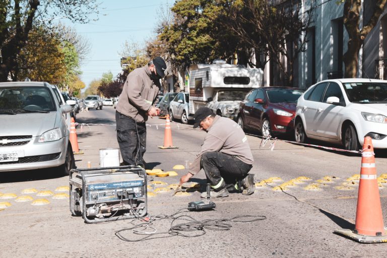Se recambian reductores de velocidad
