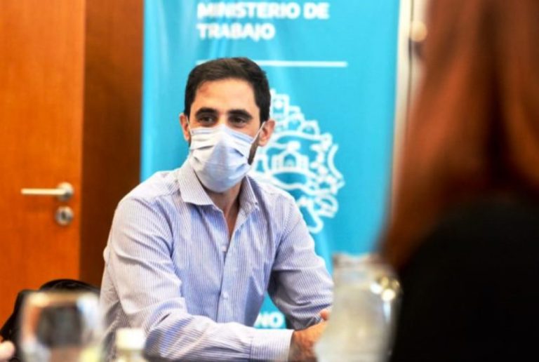 El Gobierno bonaerense convocó a los médicos para discutir aumentos