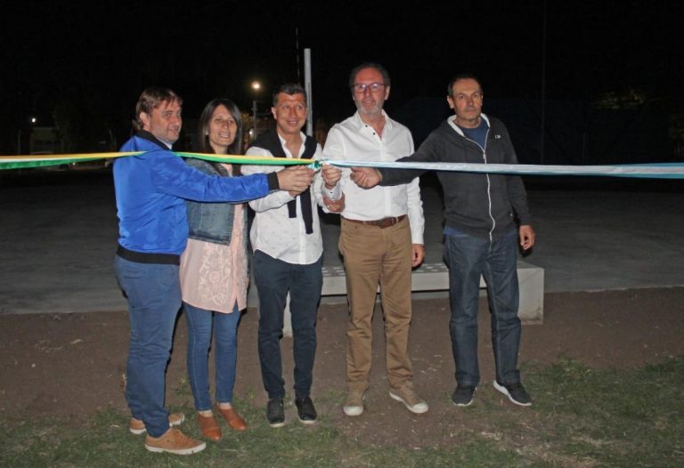 Nuevo playón polifuncional del Centro de Educación Física N°11 de Carlos Casares