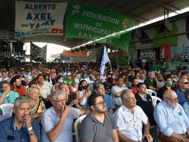 El acto central de la celebración del Día del Trabajador Municipal se hizo en Avellaneda