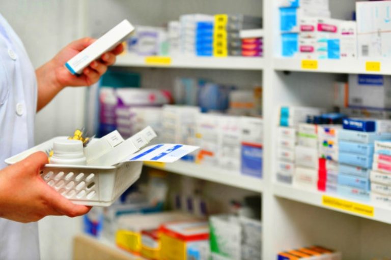 Analizan un congelamiento de precios para los medicamentos