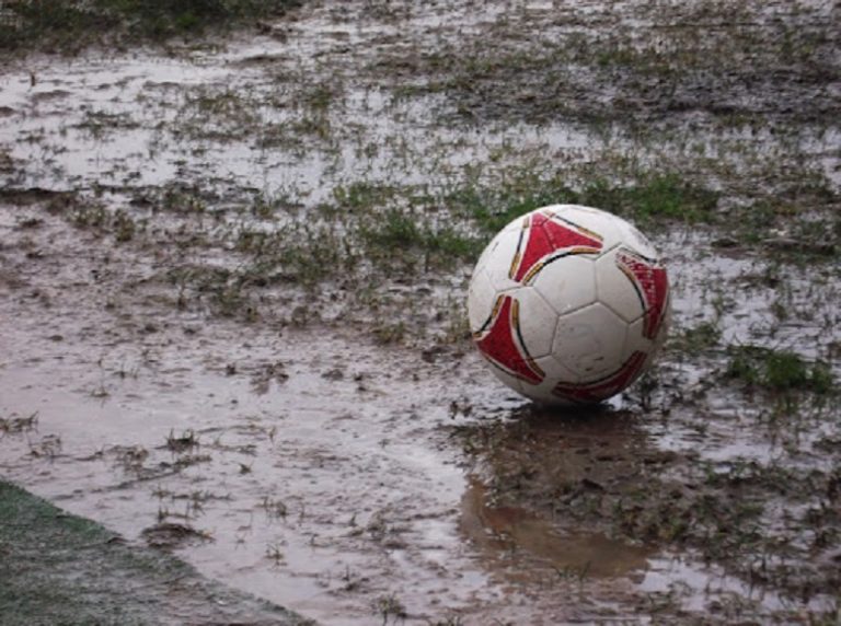Ante la lluvia, nada de fútbol de la Liga Nuevejuliense