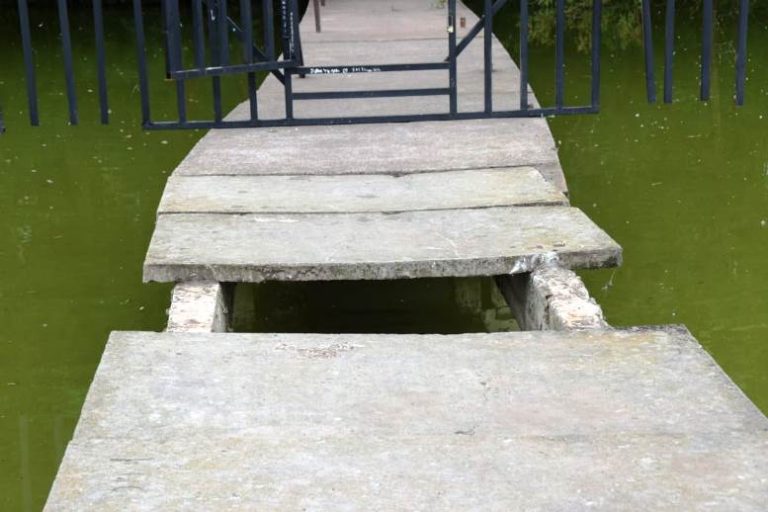 Nuevo acto de vandalismo en el parque Gral San Martín