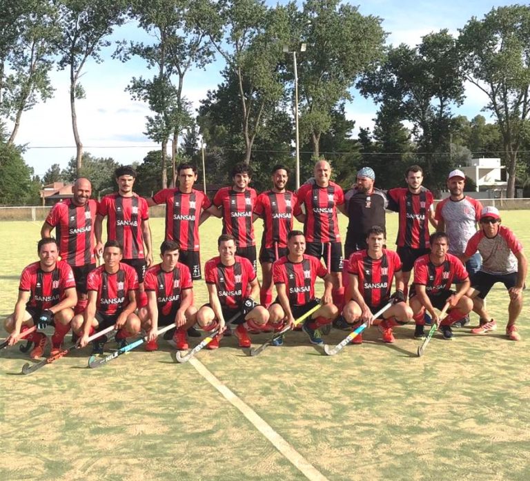 Atlético venció a 25 de Mayo 6 a 1 y sigue en la punta