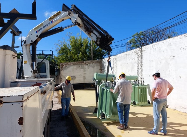 Arribaron a la CEyS los primeros equipos para la línea de alta tensión