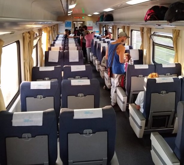 Piden a Trenes Argentino explique por que el tren a Mar del Plata va con pocos pasajeros