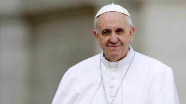 El papa Francisco mostró signos positivos de recuperación