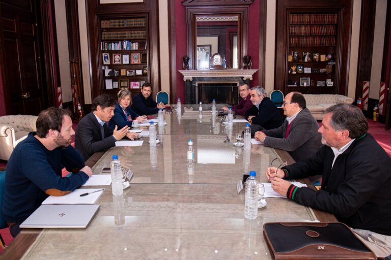 Sobre obras públicas en la provincia habló el gobernador con intendentes