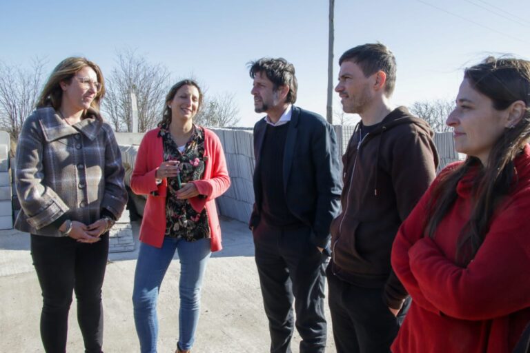 Augusto Costa recorrió el predio del Sector Industrial Planificado de Rivadavia