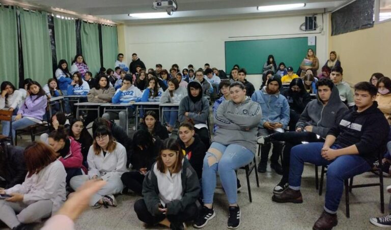 UBA XXI difunde el programa de tutorías