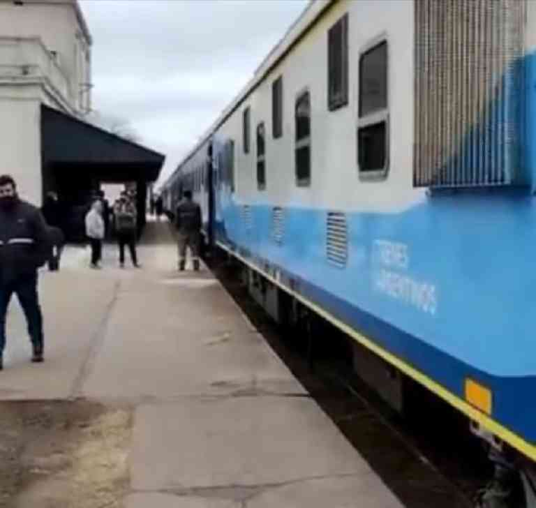 Retorno del tren: una formación desde Bragado recorrió las vías hasta Pehuajó
