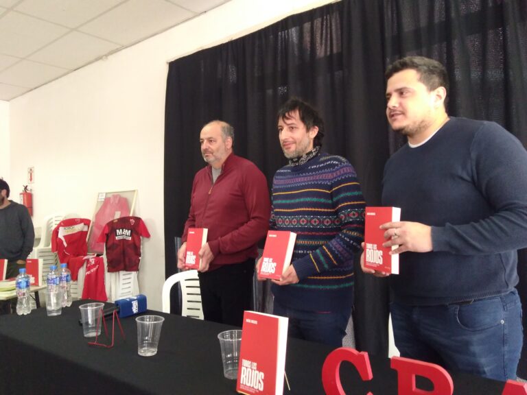 Se presentó el libro Todos los Rojos, en el ‘Rojo del Palomar’