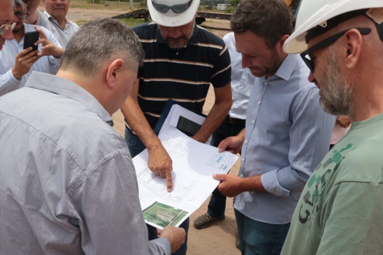 25 de Mayo firmó el acta de inicio de obra de la Planta Depuradora de Líquidos Cloacales