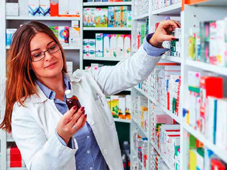 IOMA acordó con el Colegio de Farmacéuticos y se garantiza la venta de medicamentos