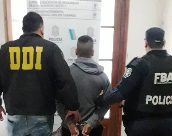 En Carlos Casares se detuvo a un joven por tentativa de homicidio y violencia de genero